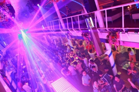 Hà Nội: Tiếp tục dừng hoạt động quán bar, karaoke