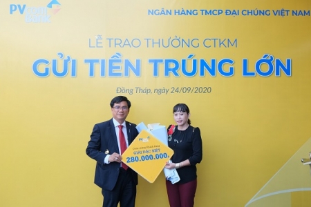 PVcomBank trao tặng gần 330 triệu đồng cho khách hàng may mắn