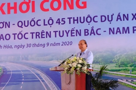 Thủ tướng Nguyễn Xuân Phúc dự lễ khởi công đường cao tốc Bắc – Nam tại Thanh Hóa