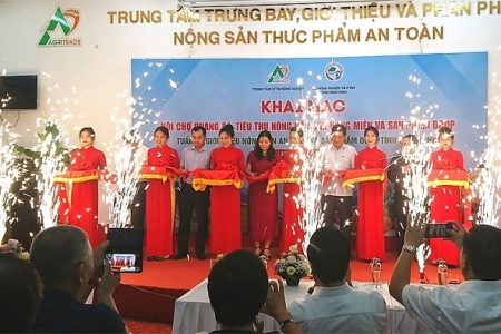 Đẩy mạnh tiêu thụ nông đặc sản vùng miền và sản phẩm OCOP tại Hà Nội