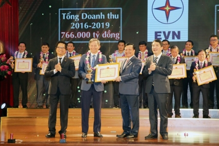 EVN được vinh danh tại Lễ tôn vinh Người nộp thuế tiêu biểu