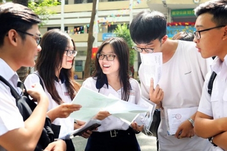 Hai trường đại học tại TP.HCM tuyển bổ sung hàng loạt chỉ tiêu