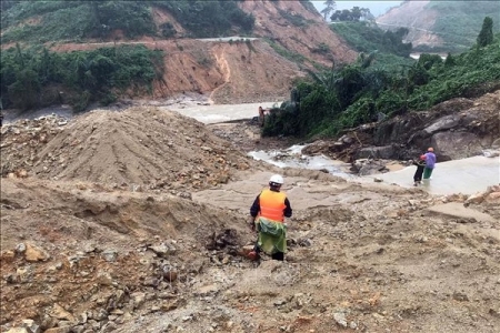 Còn khoảng 3km nữa sẽ thông tuyến đến Thủy điện Rào Trăng 3