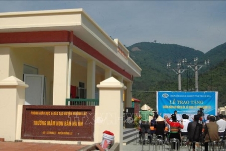 Thanh Hóa: Bàn giao công trình trường Mầm non cho xã vùng cao bị thiệt hại do lũ