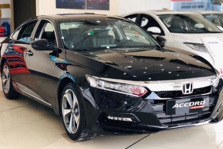 Honda Accord giảm ‘sốc’ 150 triệu đồng