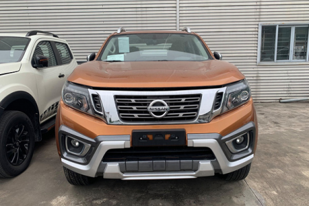 Nissan Navara giảm giá niêm yết gần 40 triệu đồng