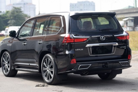 Lexus LX570 Super Sport 2021 đầu tiên về Việt Nam, giá hơn 9 tỷ