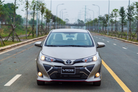 Top 10 ô tô bán chạy nhất tháng 11/2020