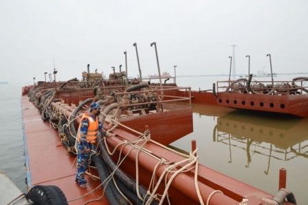 Cảnh sát biển tạm giữ 1000m3 cát không có giấy tờ hợp lệ