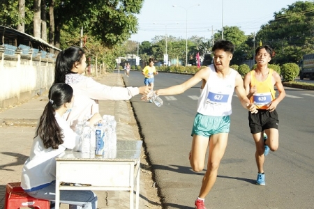 Nhà vô địch SEA Games 30 lên ngôi “nữ hoàng leo núi Bà Rá” 2020