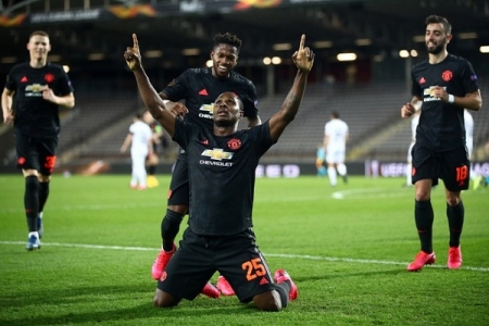 Dành thắng lợi 5-0 ở lượt đi, MU đặt một chân vào tứ kết Europa League