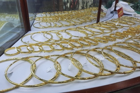 Giá vàng ngày 1/1: Đầu 2021, giá vàng tiếp tục xu hướng tăng mạnh