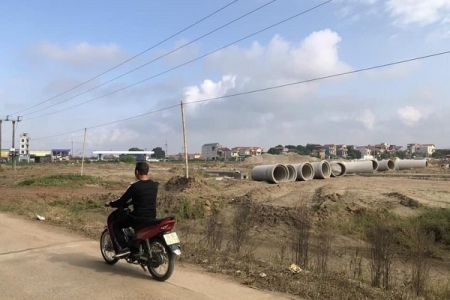 Hải Dương: “Cò đất” mạo danh chủ đầu tư bán đất cho khách hàng trên giấy