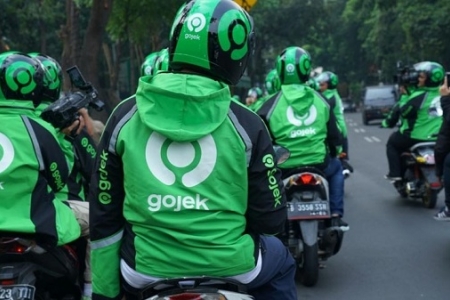 Gojek tăng phí dịch vụ mảng giao đồ ăn