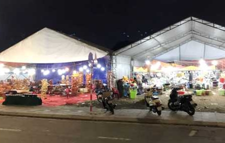 Đà Nẵng: Đình chỉ 'Hội chợ chui'