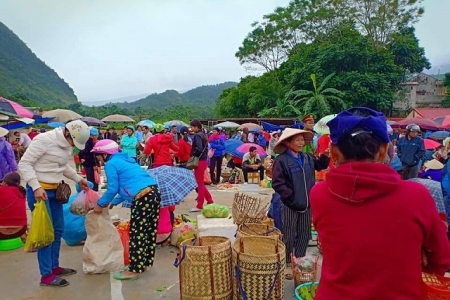 Thanh Hóa: Bảo đảm lưu thông thị trường hàng hóa dịp tết cho người dân miền núi