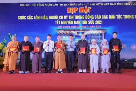 Bình Dương: Họp mặt chức sắc tôn giáo, đồng bào các dân tộc nhân dịp Tết Nguyên đán Tân Sửu 2021