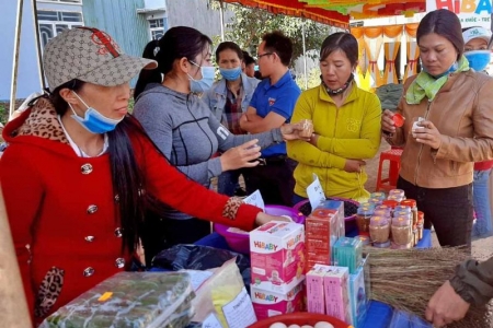 Gia Lai: Huyện Ia Pa tổ chức 16 gian hàng tham gia phiên chợ nông sản an toàn