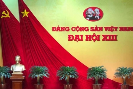 Ngày làm việc đầu tiên của Đại hội XIII