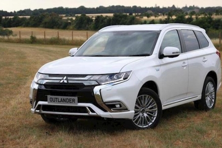 Bơm xăng bị lỗi, Mitsubishi Outlander thu hồi hơn 5000 xe ô tô để thay thế