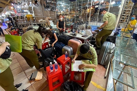 Tổng cục Quản lý thị trường phản hồi về thông tin hàng giả, hàng nhái bán tại một số chợ của Việt Nam