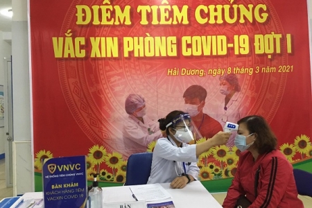 Hải Dương tiêm vaccine COVID-19 cho các cán bộ y tế