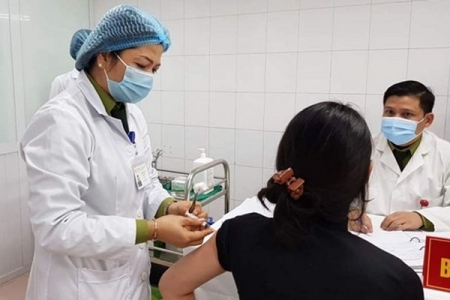 Tổ chức đoàn kiểm tra công tác phòng chống dịch và triển khai tiêm vaccine phòng COVID-19 tại 5 địa phương