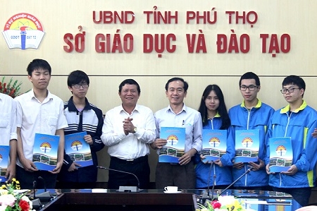 Phú Thọ: Động viên học sinh tham gia kỳ thi chọn đội tuyển Quốc gia dự thi Olympic quốc tế năm 2021