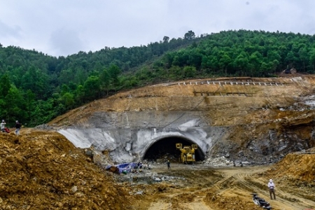 Thanh Hóa: Huy động thêm máy móc, thiết bị, nhân sự để đảm bảo tiến độ cao tốc Bắc - Nam