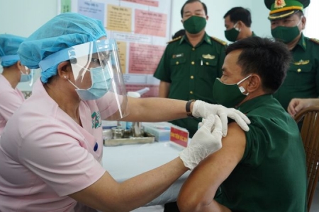 Gần 900 liều vaccine phòng Covid-19 được tiêm cho bộ đội biên phòng Tây Ninh