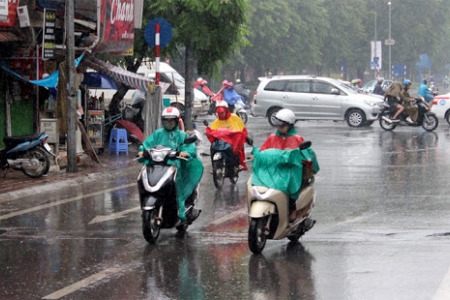 Dự báo thời tiết ngày mai 10/4: Khu vực Hà Nội đêm và sáng có mưa rải rác