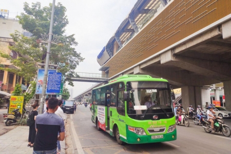 Hà Nội: Hơn 10.000 lượt xe bus hoạt động mỗi ngày trong dịp nghỉ lễ 30/4 và 1/5