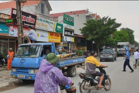 Hà Nội: Giải tỏa 986 trường hợp vi phạm lấn chiếm hành lang an toàn giao thông