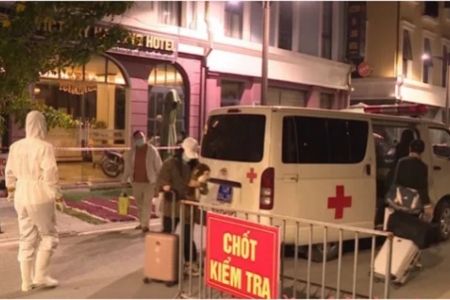 Thêm 8 ca nghi mắc COVID-19 liên quan ổ dịch do ca bệnh người Trung Quốc