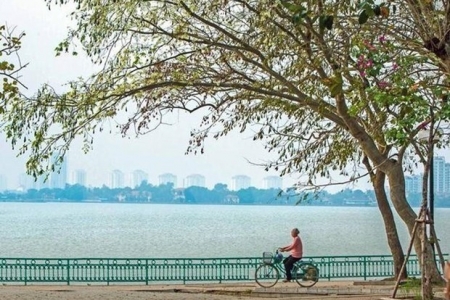 Dự báo thời tiết ngày 13/04: Miền Bắc ngày nắng, đêm mưa vài nơi