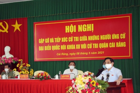 Thủ tướng mong người dân không lo lắng khi tiêm vắc xin phòng COVID-19