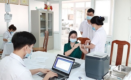 Phú Thọ: Hoàn thành tiêm vắc xin phòng COVID-19 đợt I