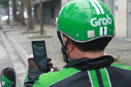 Grab tăng giá cước dịch vụ xe hai bánh tại Hà Nội