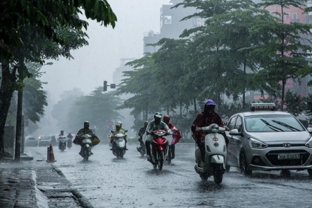 Dự báo thời tiết ngày 24/5: Miền Bắc có mưa, đề phòng xảy ra lốc, sét và gió giật mạnh