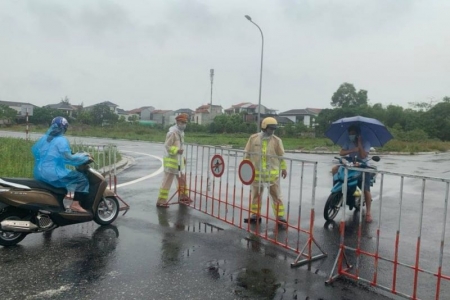 Hà Tĩnh: Cách ly y tế 8 thôn và phong tỏa một nhà máy vì 3 ca nhiễm mới