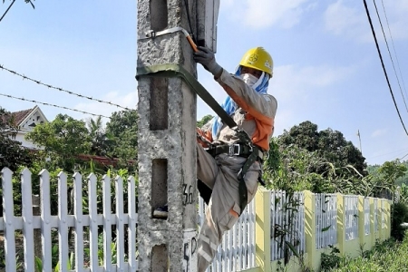 EVNNPC vừa phòng chống dịch, vừa đảm bảo cung cấp điện phục vụ phát triển kinh tế - xã hội