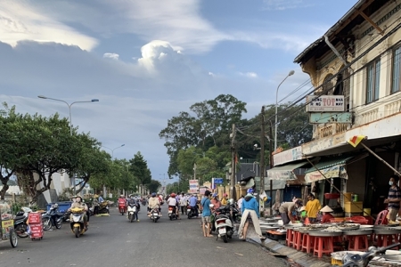 Bình Dương: Tạm dừng tất cả chợ tự phát và các hoạt động hội họp không cần thiết