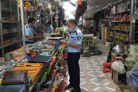 Hà Giang: Đội Quản lý thị trường số 1 kiểm tra, xử lý gần 200 vụ vi phạm hành chính trong 7 tháng