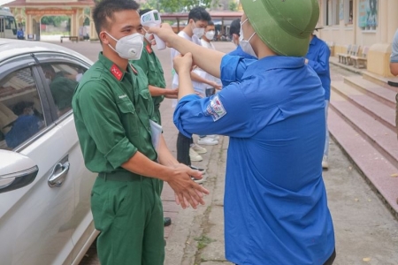 Sáng nay 7/8: Thí sinh làm bài tổ hợp thi tốt nghiệp THPT năm 2021 đợt 2