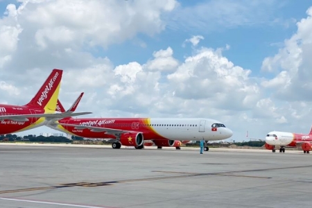 Chuyến bay Vietjet chở 200 máy thở cao cấp, hiện đại từ Đức đã hạ cánh xuống sân bay Tân Sơn Nhất