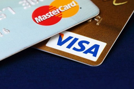 VNBA đề nghị Visa và Mastercard giảm phí cho các ngân hàng Việt Nam