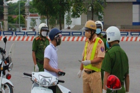 Hậu Lộc (Thanh Hóa): Xử phạt gần 400 triệu đồng các trường hợp vi phạm quy định phòng chống dịch Covid-19