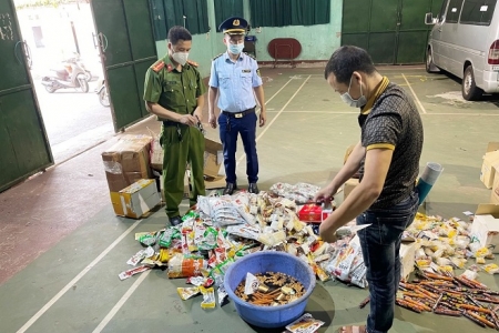 Bắc Giang: Tăng cường kiểm tra, xử lý vi phạm về an toàn thực phẩm dịp Tết Trung thu