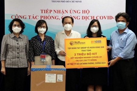 T&T Group và Ngân hàng SHB trao tặng TP. Hồ Chí Minh hai triệu bộ kit xét nghiệm nhanh COVID-19 trị giá 250 tỷ đồng