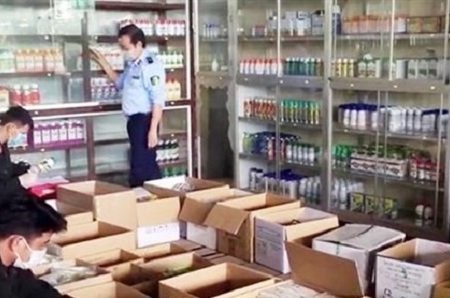 An Giang: Thu giữ hơn 7.700 sản phẩm thuốc bảo vệ thực vật không rõ nguồn gốc